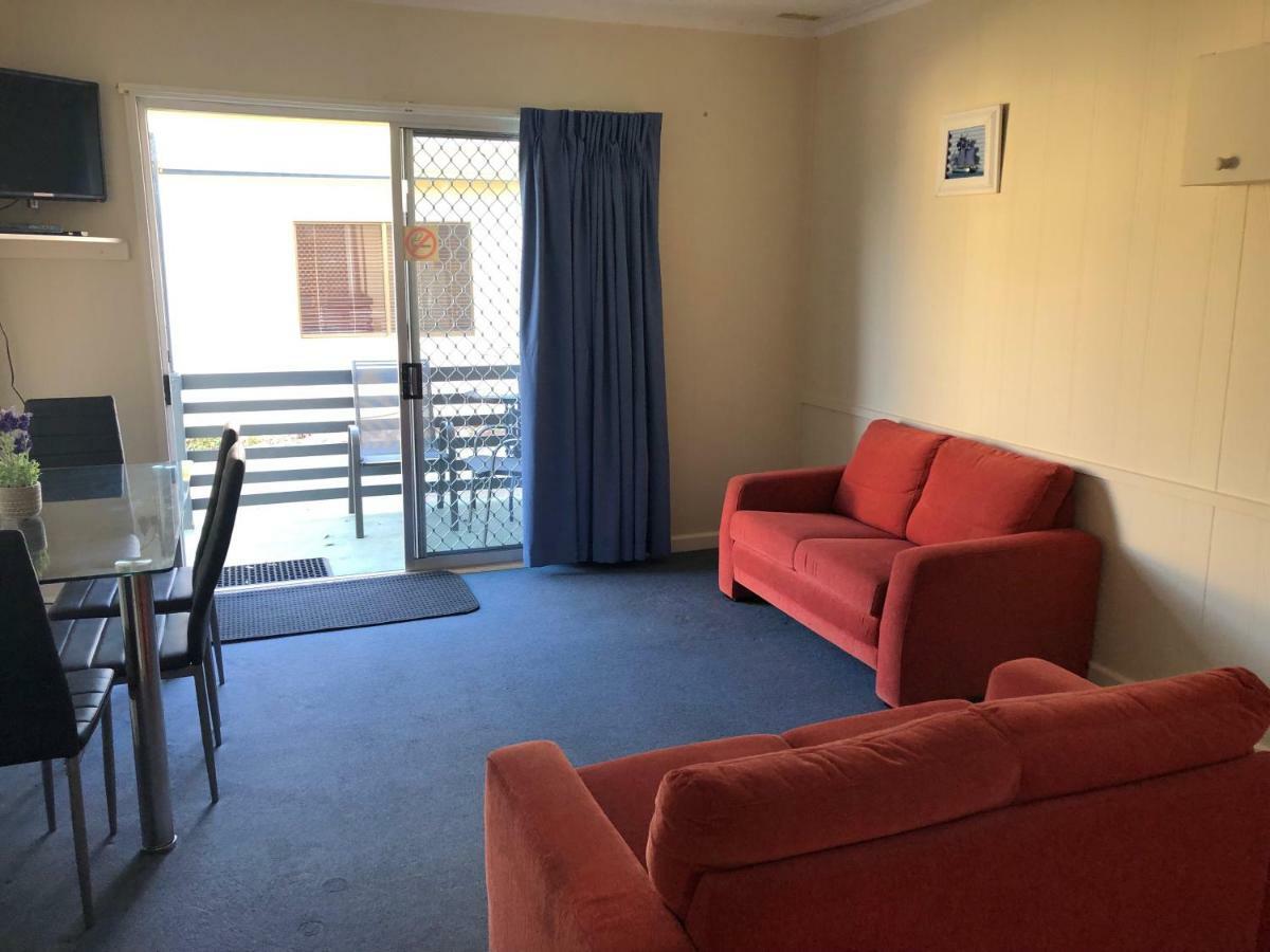 Koonwarra Holiday Park เลคส์เอนทรานส์ ภายนอก รูปภาพ